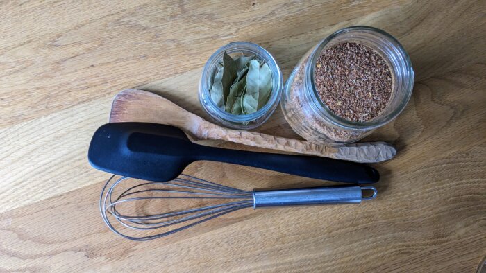 cooking utensils and spices 