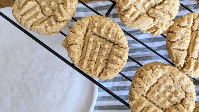 fresh baked gluten free peanut butter cookies