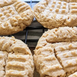 fresh baked gluten free peanut butter cookies