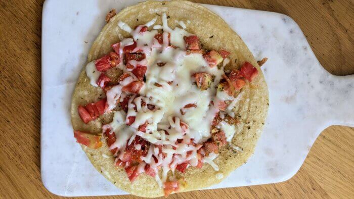 sourdough discard flatbread pizza