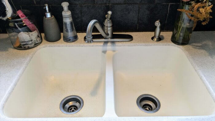 clean sink 