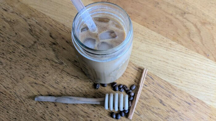 Honey Cinnamon Latte in a mason jar